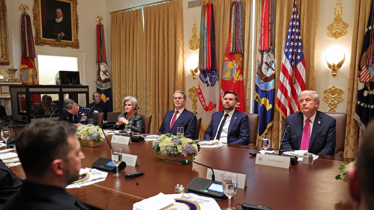 El presidente de Estados Unidos, Donald Trump, se reúne con el presidente ucraniano, Volodymyr Zelensky.