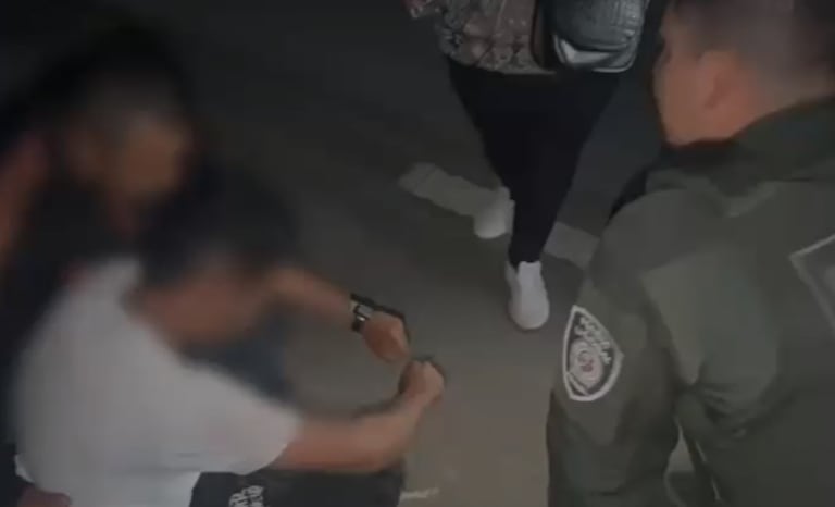La rápida reacción policial y el apoyo de la comunidad fueron fundamentales para evitar una tragedia y poner a salvo al ciudadano de 26 años en el municipio de Consacá.