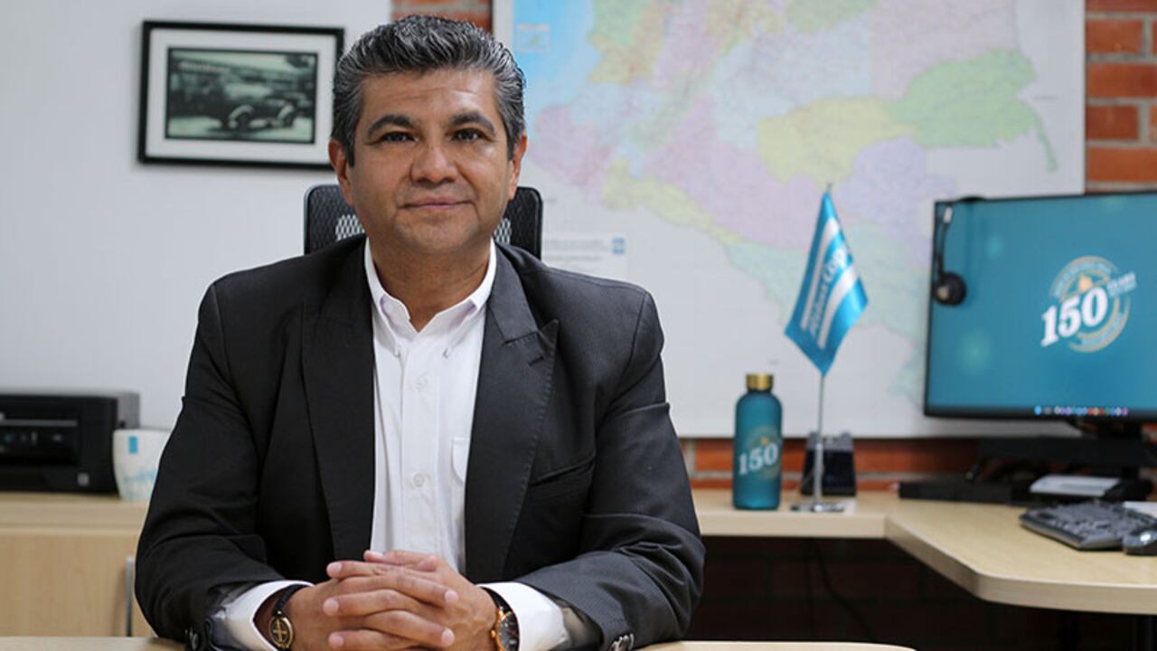 Jorge Arturo Nava Garnica, Gerente general de Atlas Copco para Colombia, Ecuador, Venezuela, Guyana, Surinam y las islas ABC (Aruba, Bonaire y Curazao), reveló que escuchar las necesidades de los clientes, tener tenacidad y carácter para estar un paso adelante en la industria es lo que ha permitido posicionar a la empresa y mantener el liderazgo durante mucho tiempo.