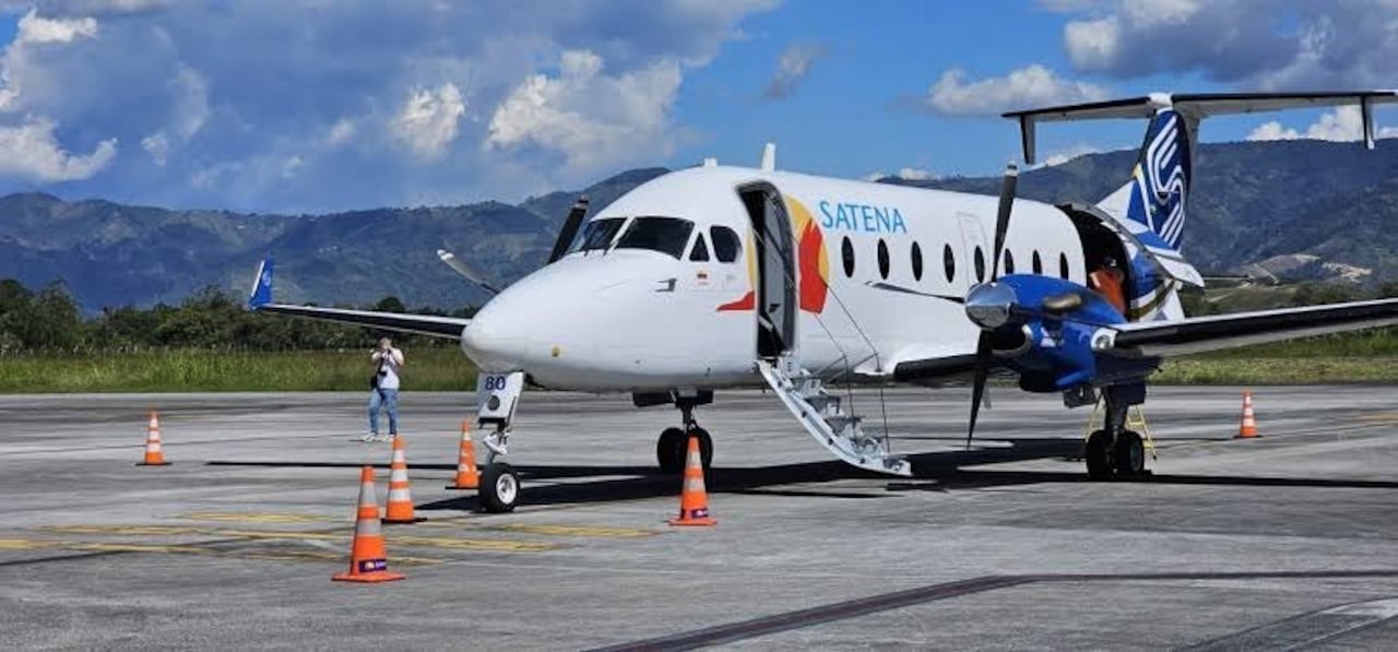 Las autoridades no han confirmado la ubicación exacta de la aeronave ni el estado de los pasajeros.