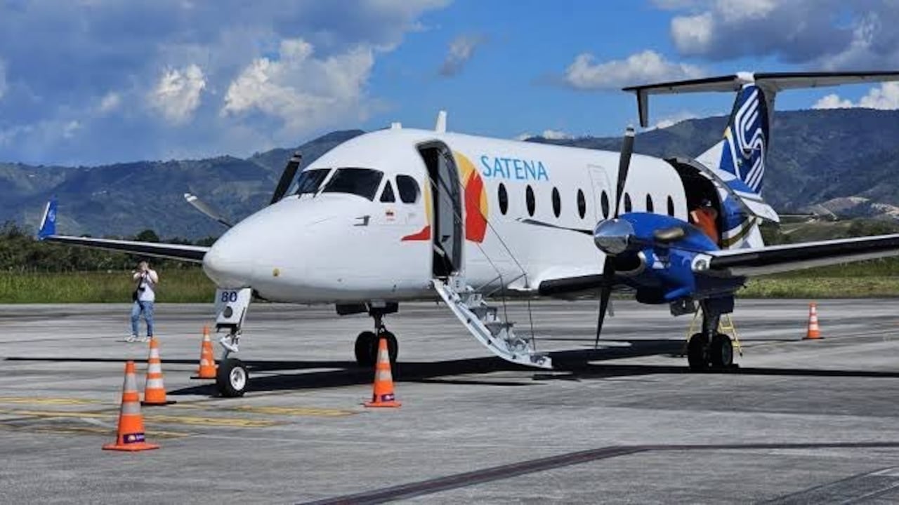 Las autoridades no han confirmado la ubicación exacta de la aeronave ni el estado de los pasajeros.