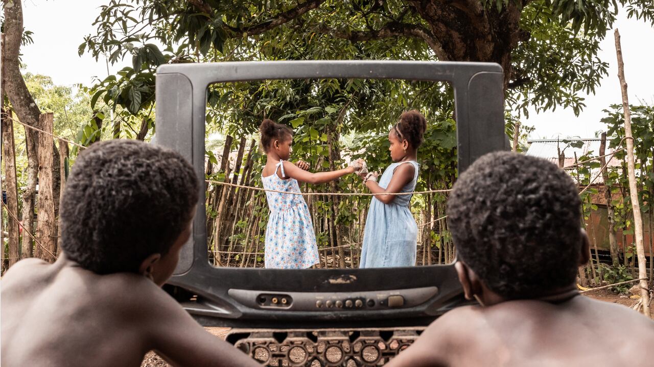 El director no quería imponer un personaje a un actor, sino encontrarlos de forma natural, reconociendo también la importancia de contar con profesionales.