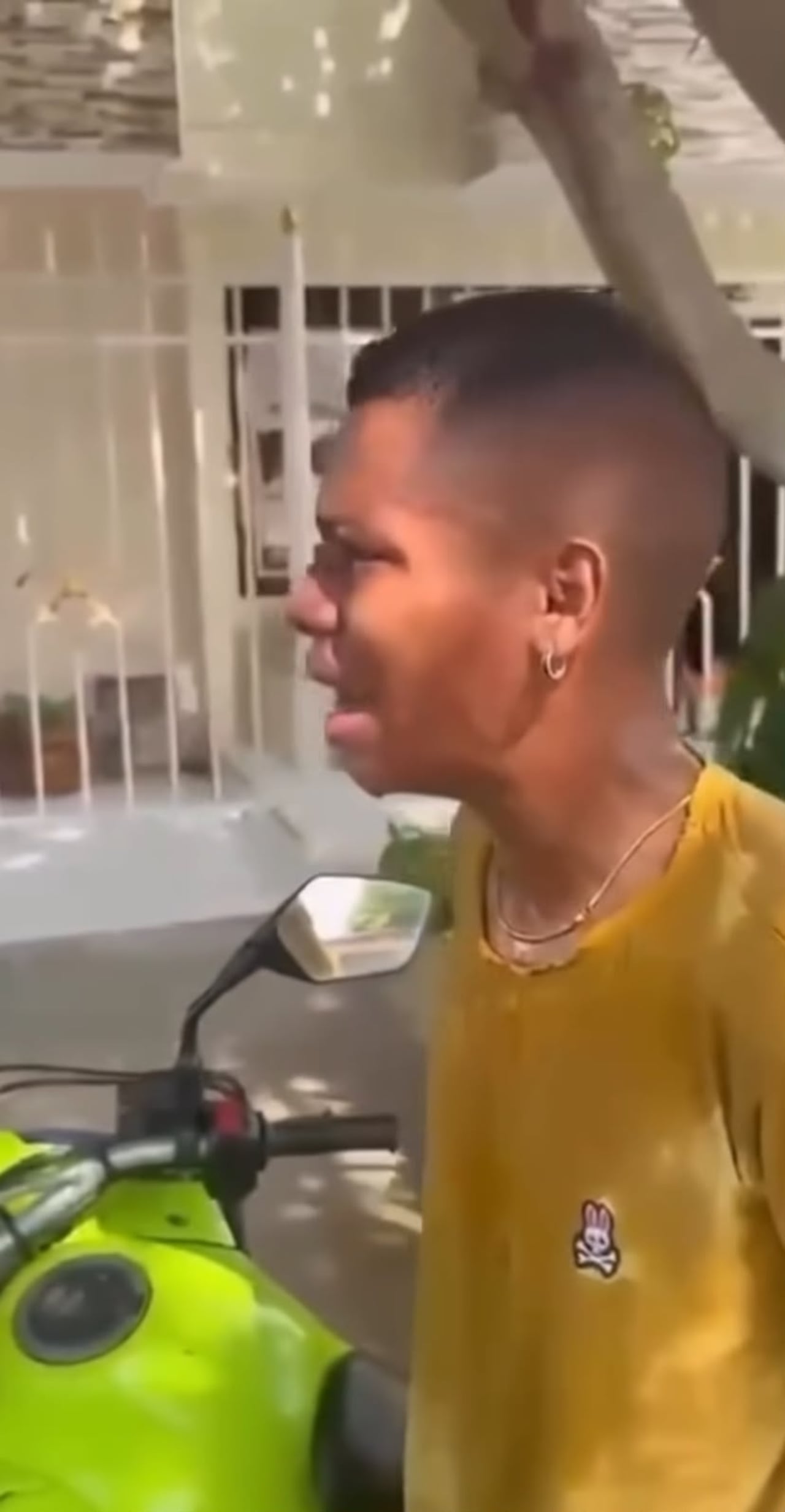 Ladrón rompió en llanto tras ser retenido por los ciudadanos en Barranquilla.
