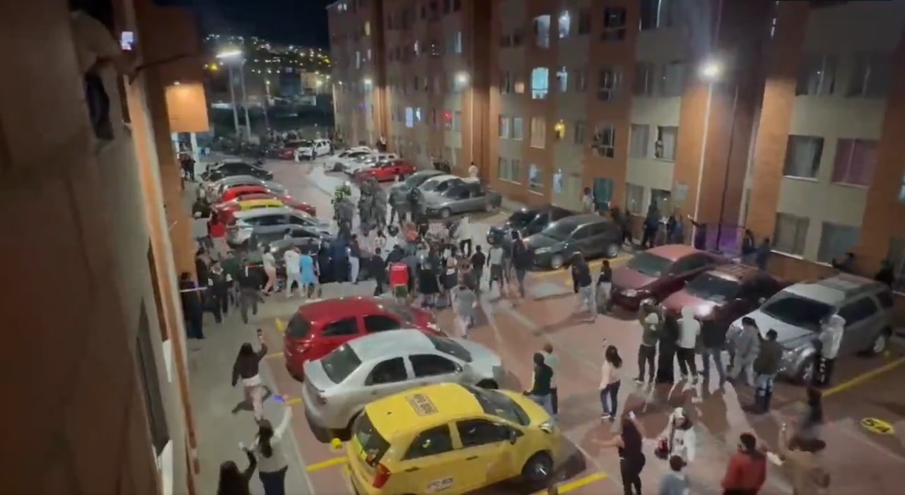 Enfrentamientos entre Esmad y comunidad en conjunto residencial de Usme tras captura de menor por presunto abuso