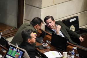 Ministro del Interior Juan Fernando Cristo
General William Salamanca