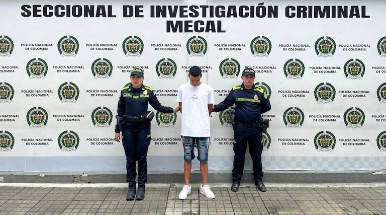 La Policía Metropolitana de Cali capturó a un hombre de 20 años, quien sería el responsable de varios hurtos en la capital vallecaucana.