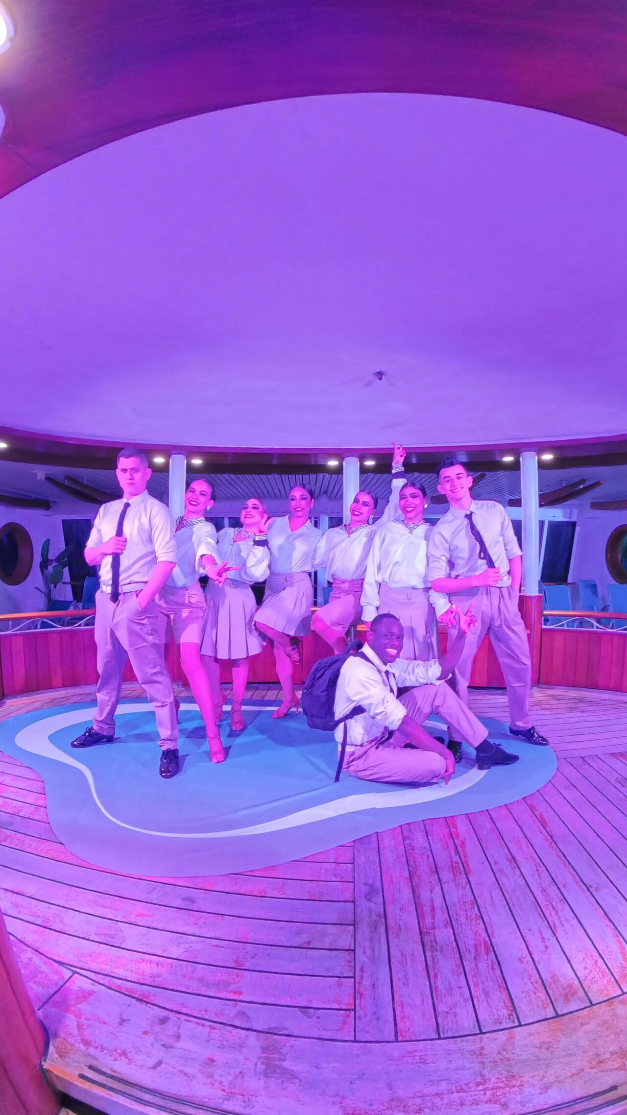 Los artistas caleños continúan su gira por Asia, llevando la esencia de la cultura colombiana a cada escenario.