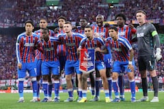 El Crystal Palace FC posa para una foto de equipo antes del inicio de la final de la Liga de Conferencia de la UEFA entre el Crystal Palace FC y el Rayo Vallecano de Madrid en Leipzig, Alemania, el 27 de mayo de 2026. (Foto de Ronny HARTMANN / AFP)