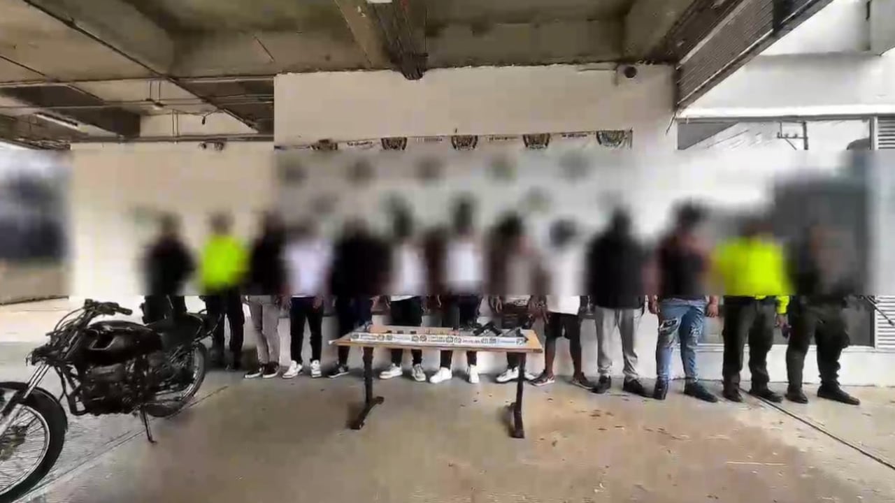Diez presuntos integrantes de los grupos delincuenciales Los Shottas y Los Espartanos fueron capturados durante operativos adelantados en Buenaventura.