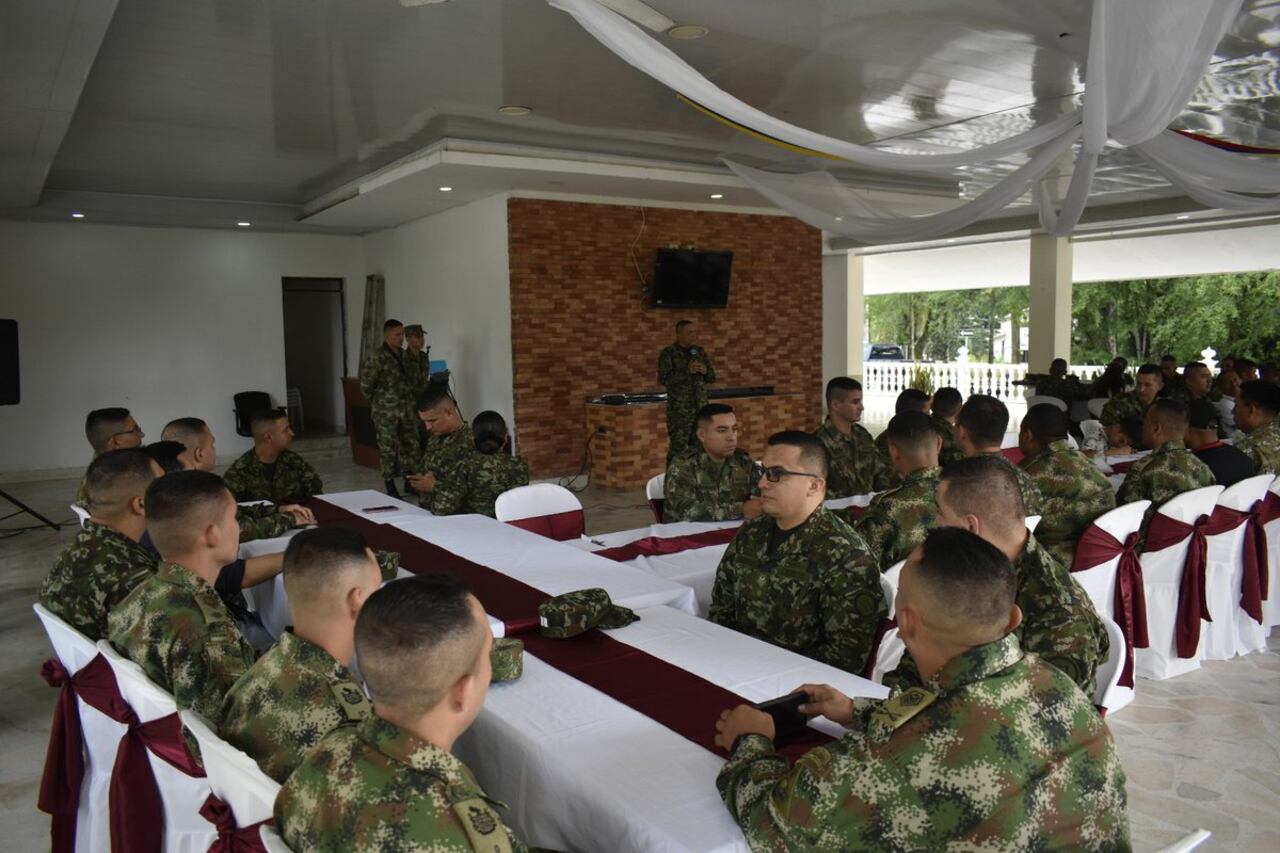 La Sexta División del Ejército celebró fin de año con un desayuno.