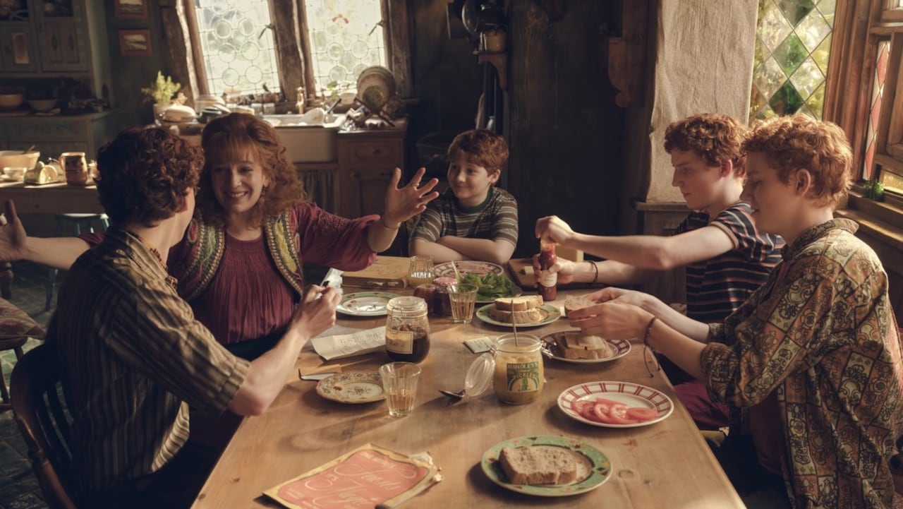 Jasper Talbot y Hannah Chinn asumirán los papeles de James y Lily Potter; mientras que Harry Gilby dará vida a Charlie Weasley en la primera temporada de Harry Potter en HBO Max