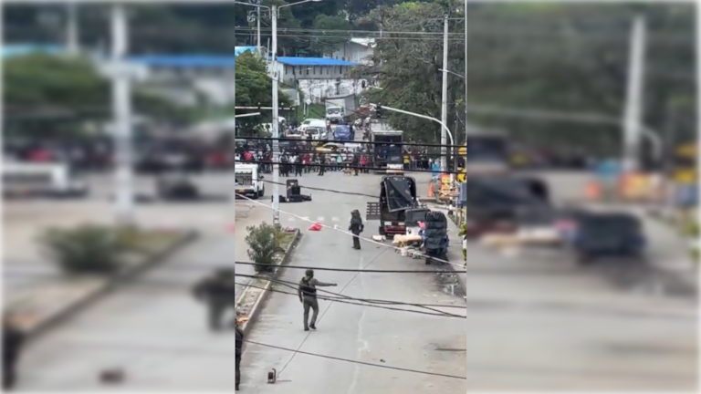 De acuerdo con los informes de inteligencia, los 400 kilos de explosivos eran trasladados desde Mondomo hacia Cali con el propósito de atentar contra la Fuerza Pública.