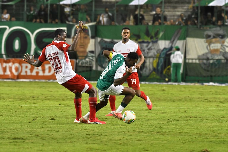 Cali: Deportivo Cali 1, Santa Fe 1. Fecha 12 de la Liga Betplay