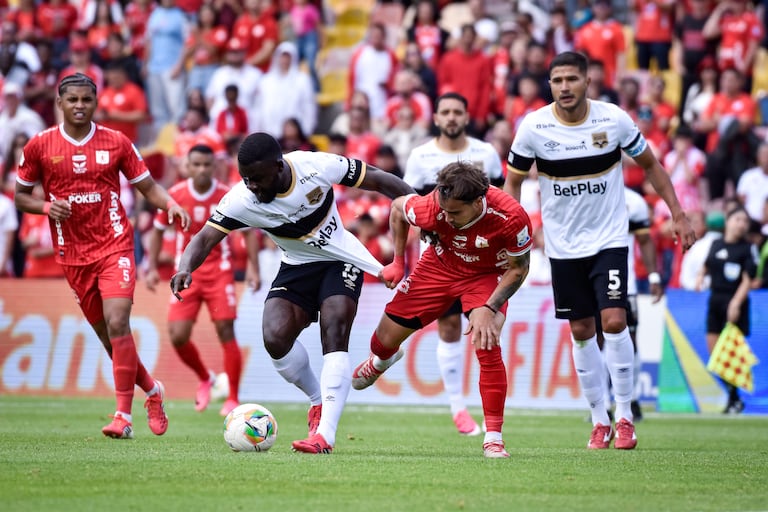 Bogotá. Julio 26 de 2026. Internacional de Bogotá enfrenta a América de Cali, por encuentro válido de la Liga BetPlay II 2026 de la fecha 1 en el Estadio Nemecio Camacho El Campin. (Colprensa - Cristian Bayona).