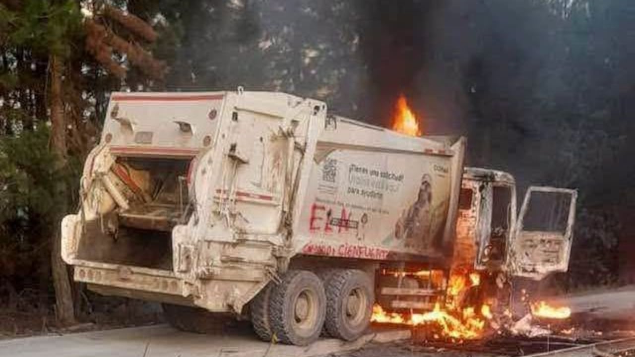 n nuevo hecho de violencia habría afectado a la empresa Urbaser en la vía que comunica la vereda La Yunga con el relleno sanitario Los Picachos, en zona rural de Popayán. Según la información compartida, hombres armados habrían detenido el vehículo recolector y posteriormente le prendieron fuego.