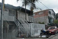 Vivienda en un barrio del oriente de Cali, donde se vende gasolina por galones, de manera ilegal.