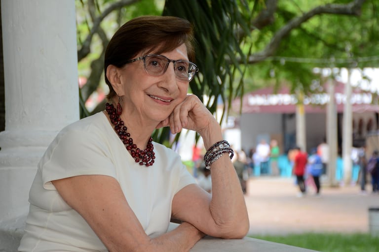En la Feria Internacional del Libro de Cali se hará el lanzamiento del libro Una vida en la danza, escrito por la maestra Gloria Castro y publicado por el Ministerio de las Culturas.