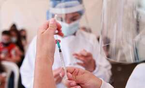 Las Empresas Sociales del Estado de Cali reclaman que el Gobierno Nacional les debe el pago de casi 3 años por el servicio de vacunación del covid. Dicen que no hay claridad sobre las fechas de pago.