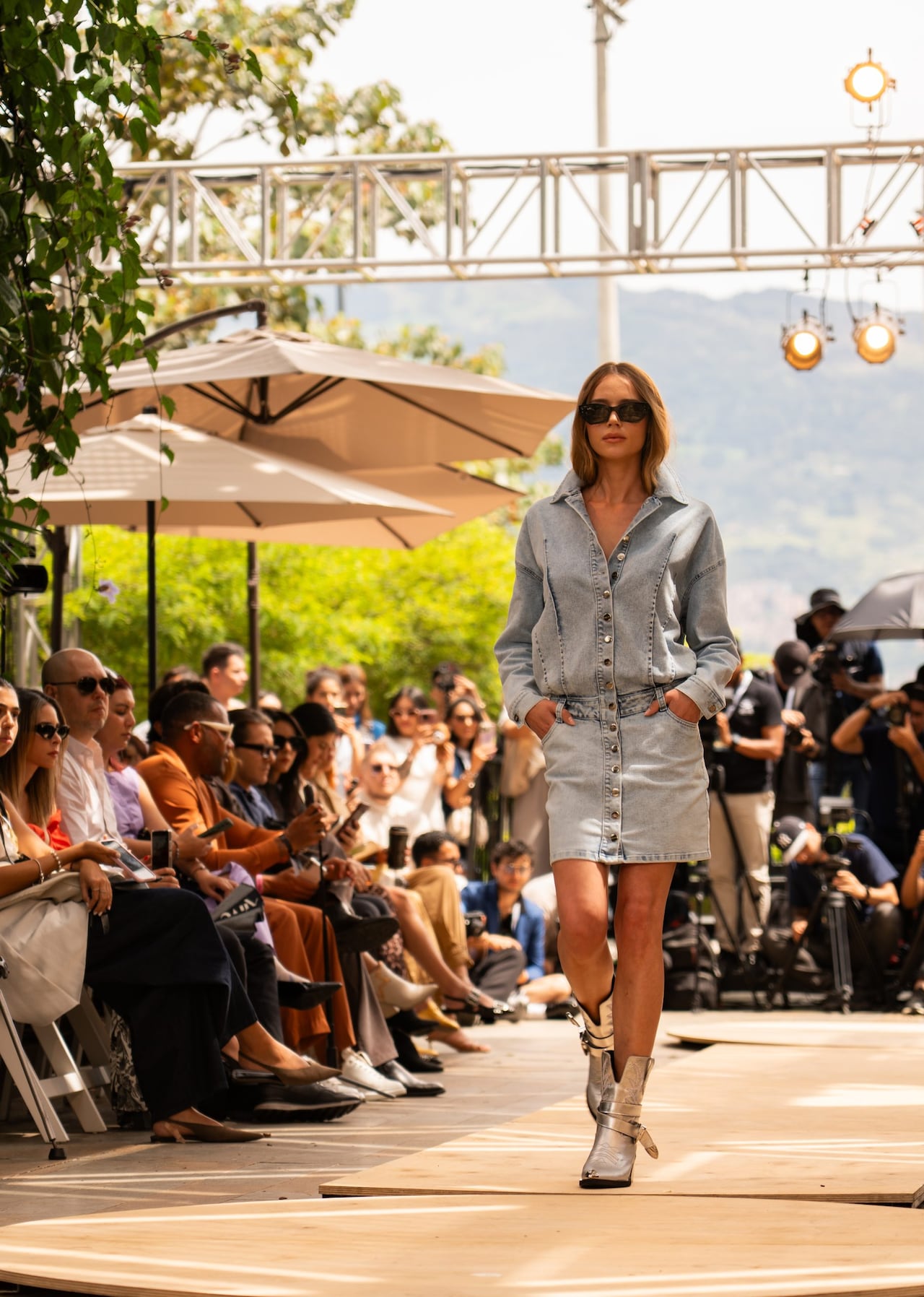 Pasarela Toscano, por Franklin Ramos.