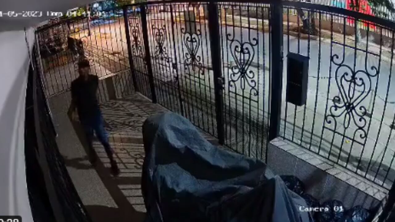 Así están robando los números de las viviendas en el norte de Cali.