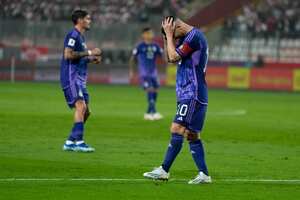 Lionel Messi en el partido entre Perú y Argentina por la cuarta fecha de las eliminatorias sudamericanas al Mundial 2026.