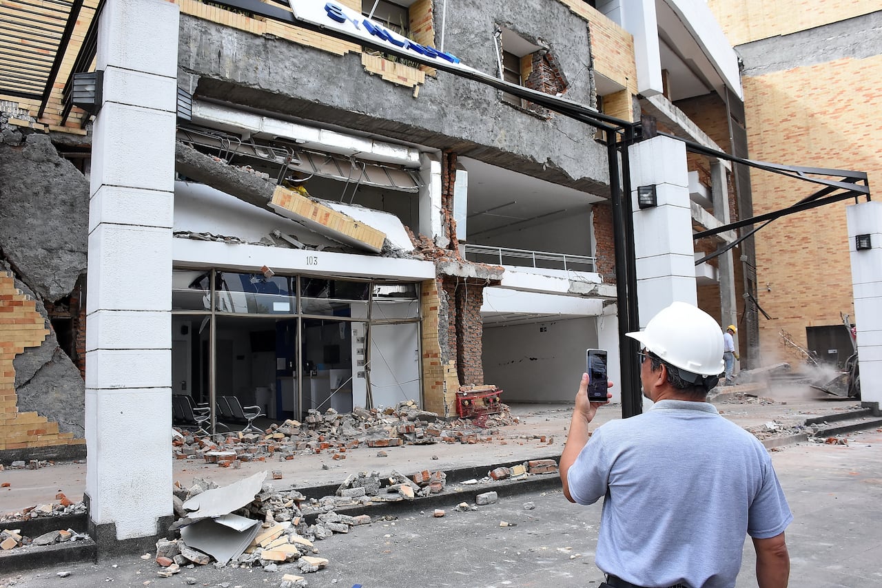 Colapso de Estructura Centro de Profesionales de la calle novena, Edificio Vanessa, Cantabria y Torres de Tequendama.