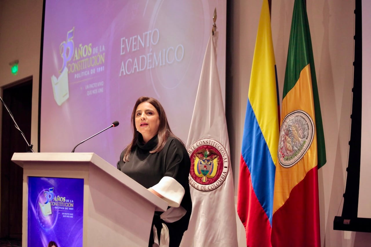 La presidenta de la Corte Constitucional, Paola Meneses, advirtió que la Constitución se podría convertir en un “papel inútil”, si no se respeta la independencia judicial. Su pronunciamiento se dio en medio de la conmemoración de los 35 años de la Carta Política.