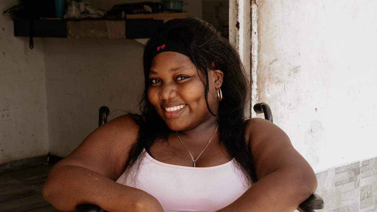 Las barreras físicas en la infraestructura de los servicios de salud continúan limitando el acceso de las mujeres negras con discapacidad a la atención sexual y reproductiva en Buenaventura.
