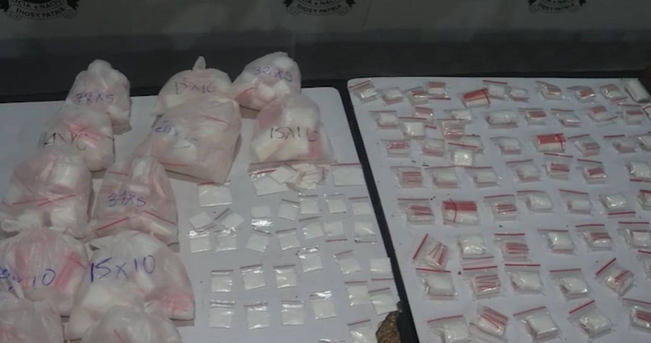 Más de 26 mil dosis de estupefacientes fueron incautadas en este depósito.