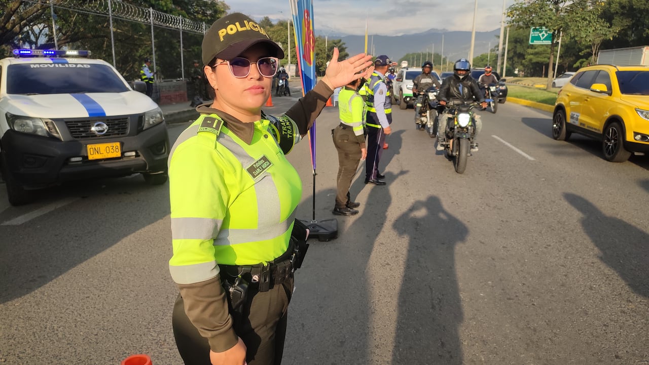 Operación éxodo semana santa 2026 puesto de control tránsito y transportes policía Cali