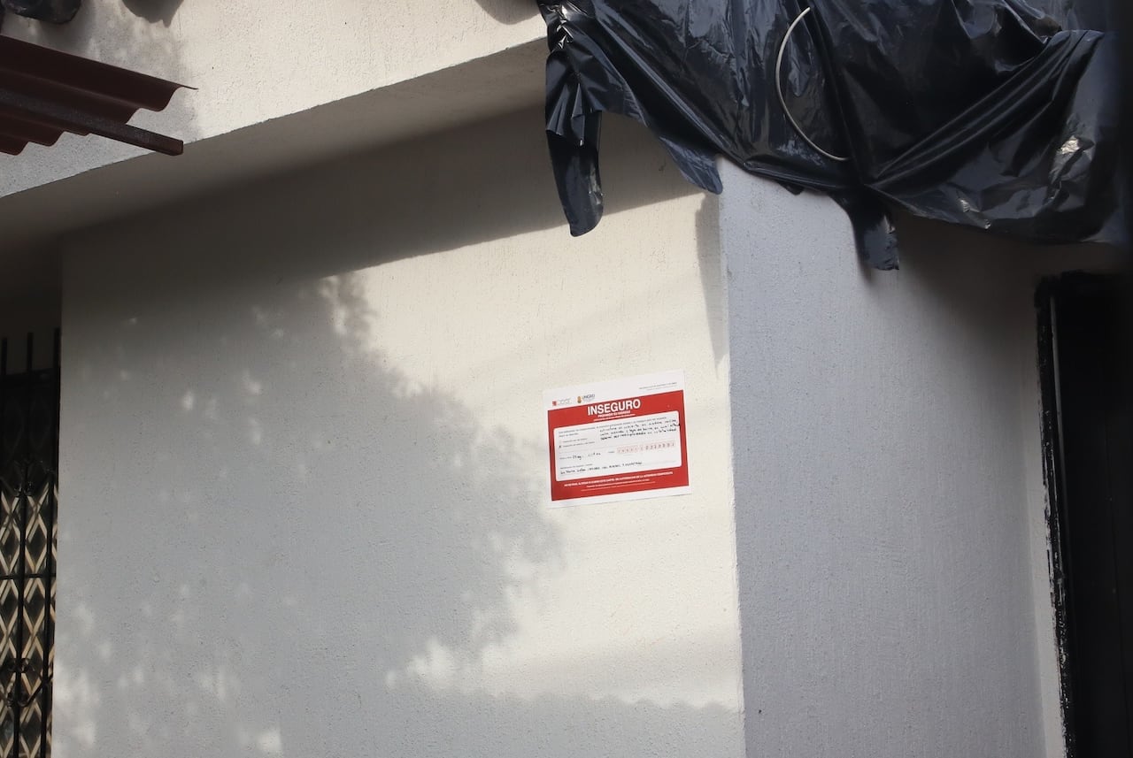 La Fase 2 permite determinar si las condiciones de seguridad justifican mantener el sticker rojo o modificar la clasificación de la edificación.