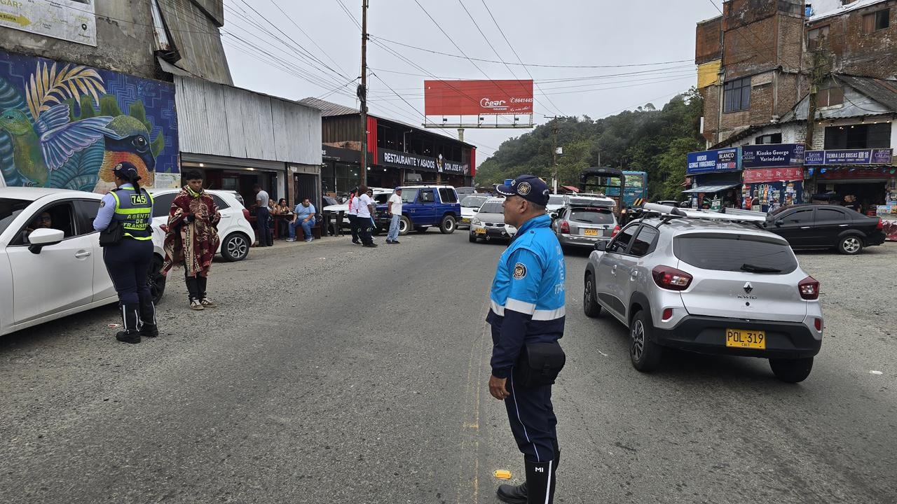 Autoridades destacan resultados de la medida en el kilómetro 18 y mantienen restricciones para regular el tráfico.