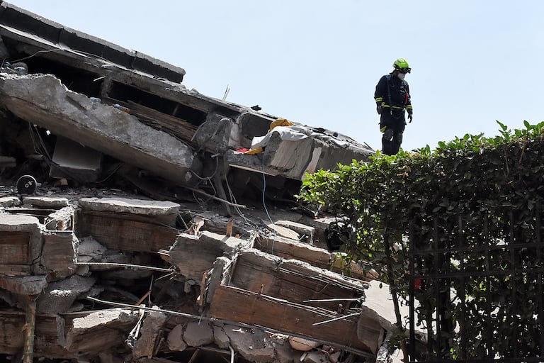 Colapso de Estructura Centro de Profesionales de la calle novena, Edificio Vanessa, Cantabria y Torres de Tequendama.