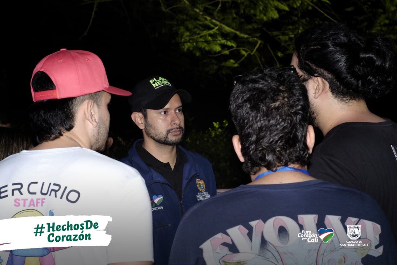 Más de 900 personas estaban en el lugar que fue cerrado