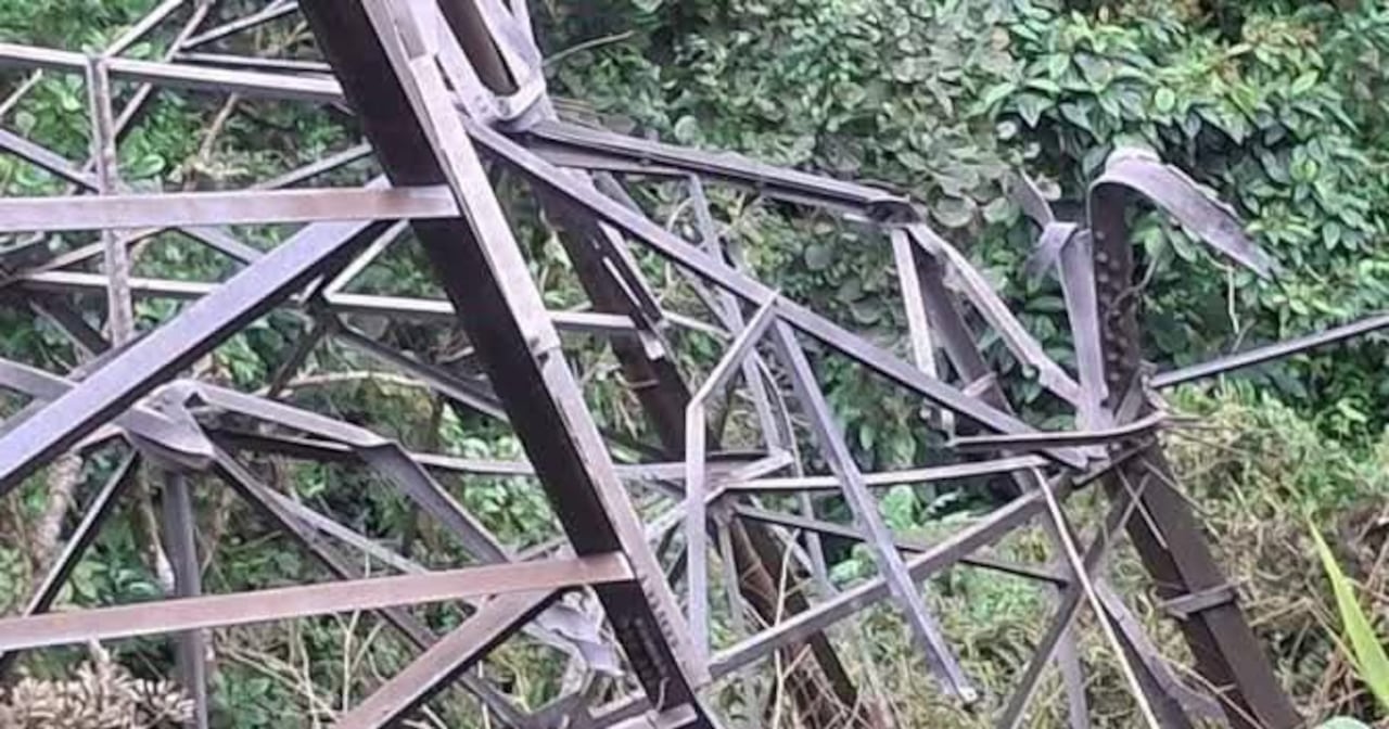 Este viernes 23 de enero, una torre de energía de alta tensión fue destruida con explosivos en zona rural de Santander de Quilichao, Cauca, dejando sin servicio eléctrico a sectores rurales y urbanos.