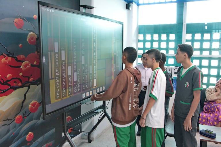 Esta es la sala de bilingüismo de la I.E. José María Vivas Balcázar.