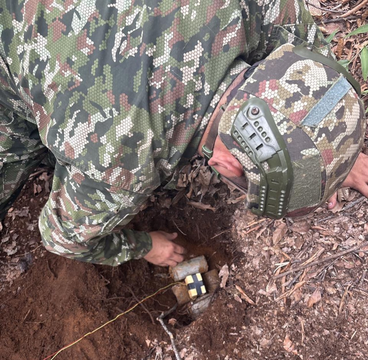 El procedimiento fue adelantado por el Equipo EXDE de la Vigésima Novena Brigada, encargado de verificar y neutralizar amenazas explosivas en el Cauca.