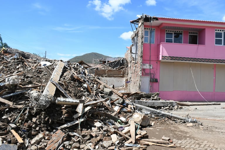 Así avanza la reconstrucción de Roldanillo tras el terremoto del pasado 10 de agosto.