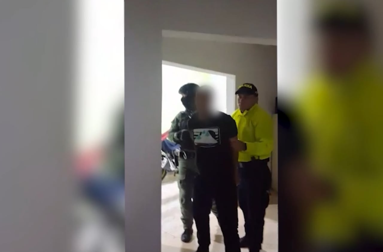 Alias ‘Curramba’ y alias ‘Mico’, incluidos en el cartel de los más buscados de Cali, fueron detenidos durante la ofensiva adelantada por la Policía y la Fiscalía.