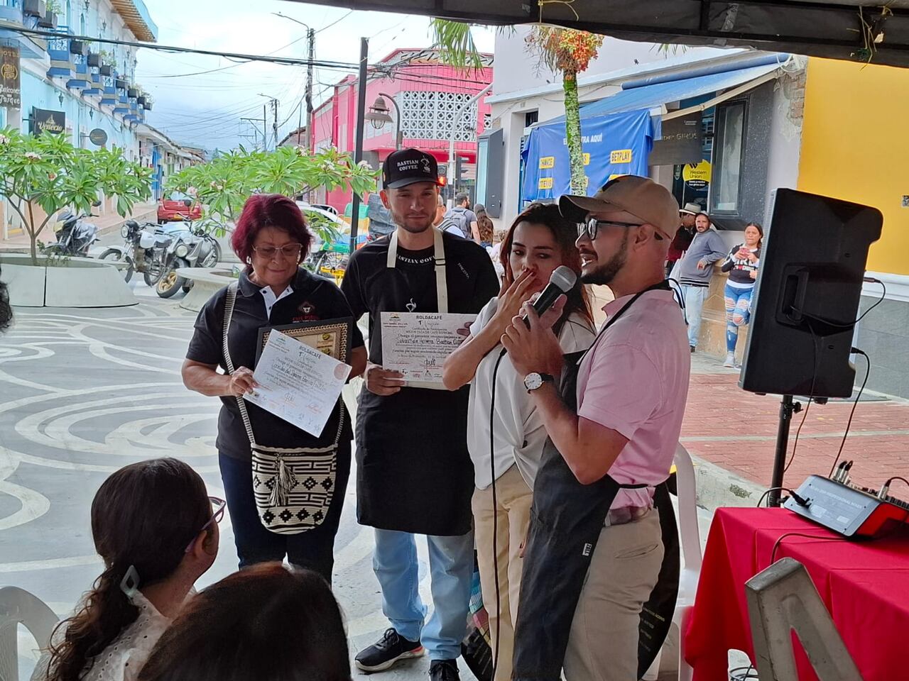 Productores de la zona montañosa de Buenavista presentan sus cafés suaves lavados.