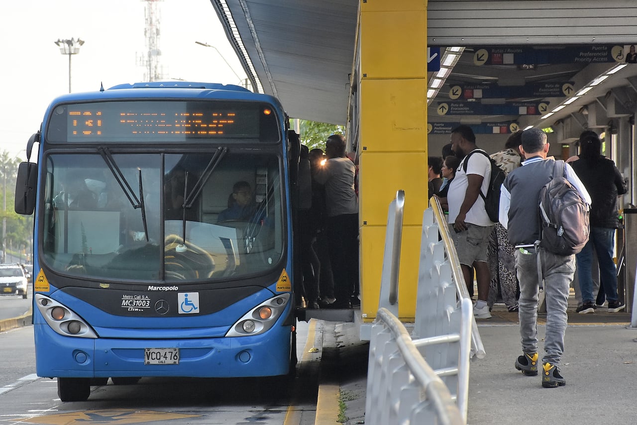 En el día sin carro, muchos caleños se la ingeniaron para poder llegar a sus lugares de trabajo, la jornada transcurrió sin ningún contratiempo en la sucursal del cielo.