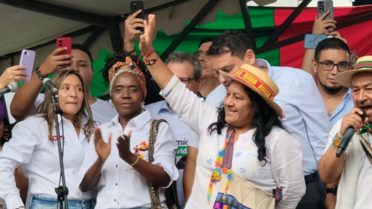 La candidata a la Vicepresidencia aseguró que su paso por Cali busca tender puentes con distintos sectores sociales.