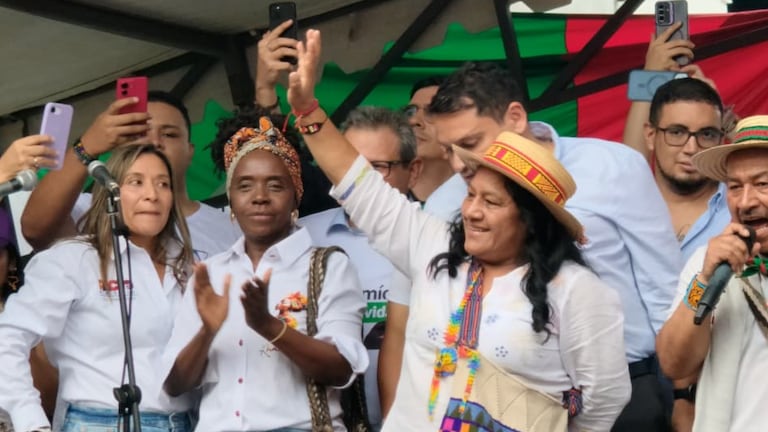 La candidata a la Vicepresidencia aseguró que su paso por Cali busca tender puentes con distintos sectores sociales.