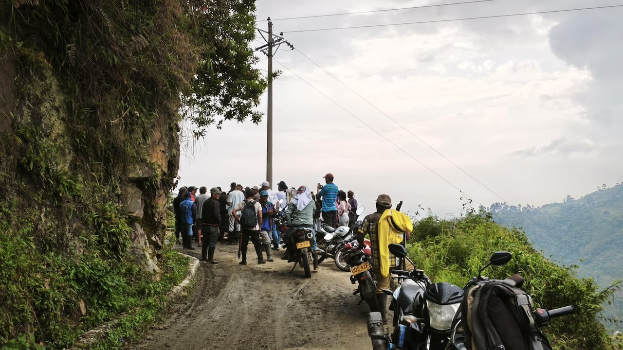 Habitantes del sector alertaron a las autoridades tras el accidente ocurrido en una vía rural del municipio de Miranda.