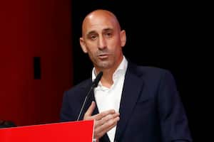 Luis Rubiales sigue con la polémica por el beso que le dio a Jenni Hermoso en la premiación de la final de la Copa Mundial Femenina 2023