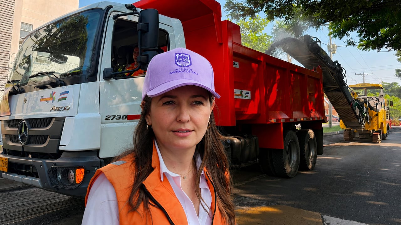 Luz Adriana Vásquez, secretaria de Infraestructura de Cali, se refirió a la llegada de la maquinaria amaerilla en Cali.
