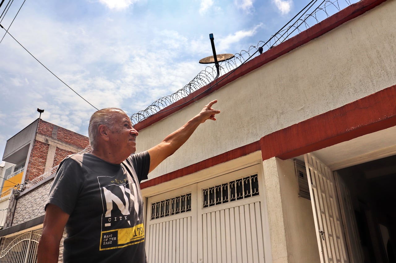 El País denuncia, los vecinos del barrio Bretaña se quejan por la llegada de habitantes de calle a su barrio lo que ha aumentado la inseguridad y las basuras en el sector.