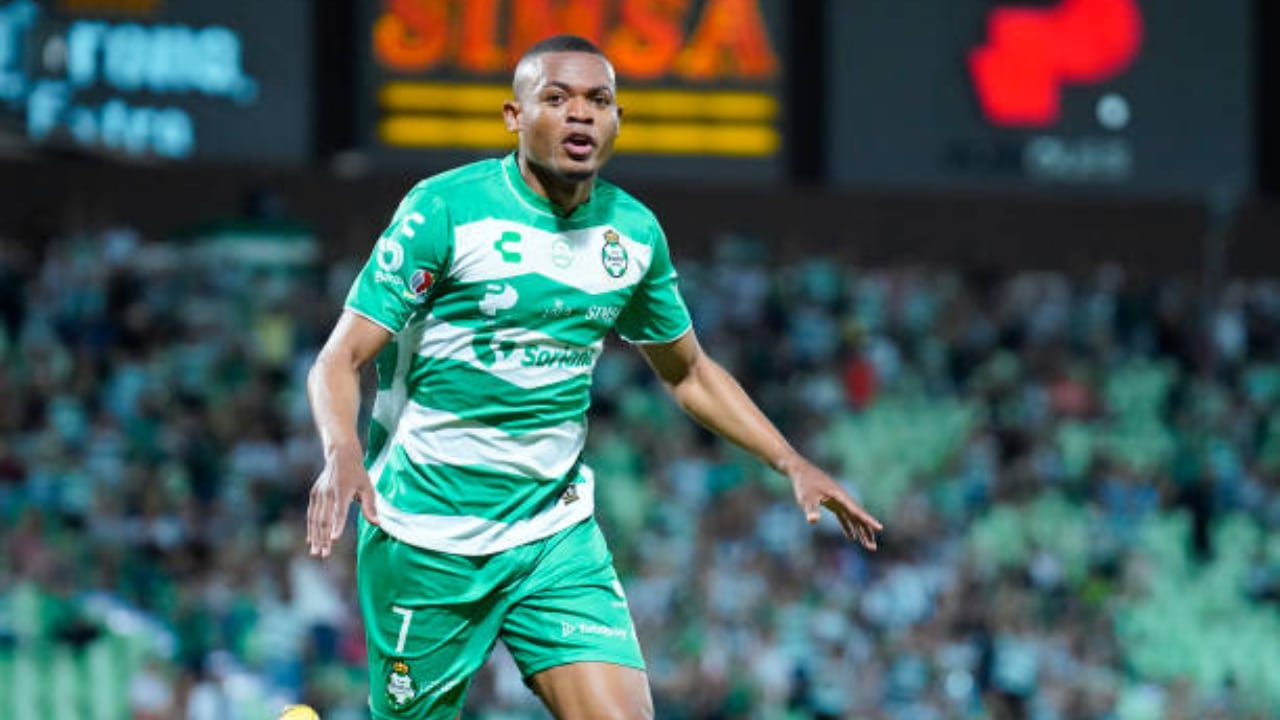 Harold Preciado en 13 partidos alcanzó 10 goles en la Liga MX