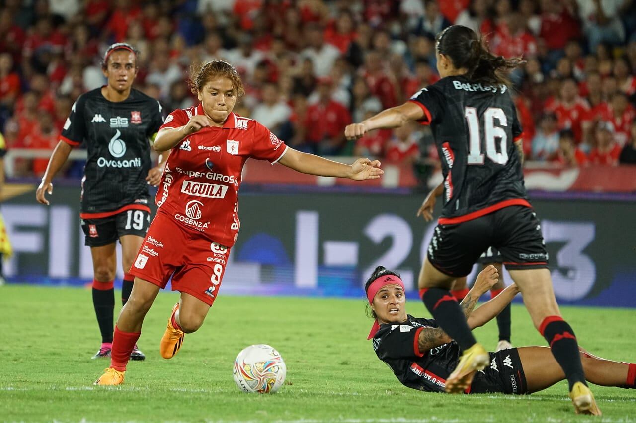 América y Santa fe disputan el partido de vuelta de la final del torneo femenino primer semestre 2023 estadio Pascual Guerrero