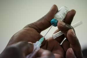 Es un egresado ilustre del Instituto Isaías Ardila Díaz y becado de la Escuela Latinoamericana de Medicina, en Cuba.